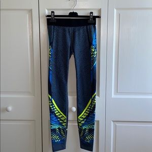 GapFit Multi Print Legging